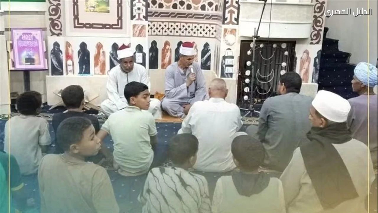 أوقاف قنا تواصل 159 قافلة ضد الشائعات