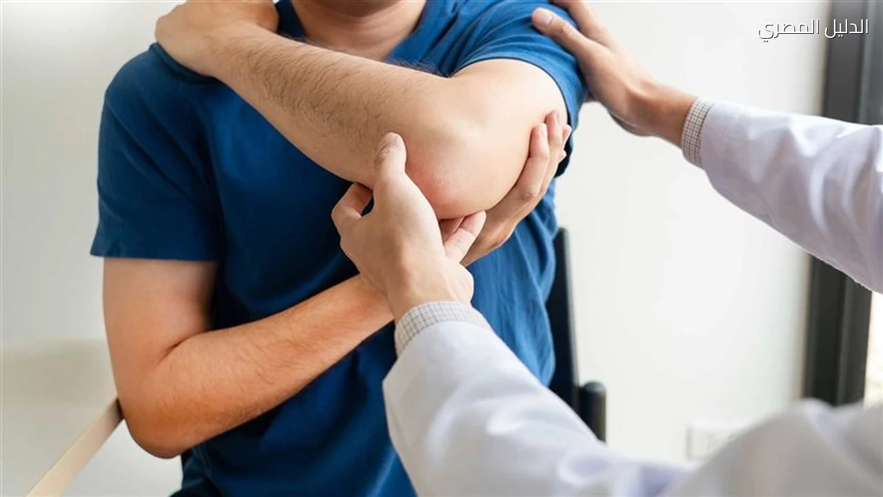 استدراج المرضى عبر مواقع التواصل و90 بلاغًا ضد منتحلي العلاج الطبيعي