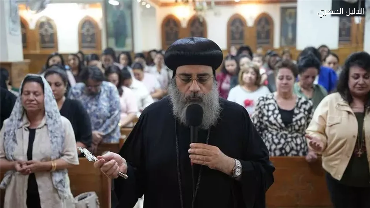 الأنبا فيلوباتير يلتقي زوجات كهنة إيبارشية أبو قرقاص