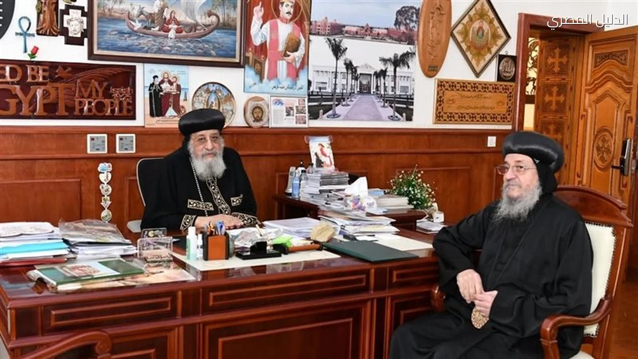 البابا تواضروس يتلقى تقريرا عن الخدمة في إيبارشية إسنا