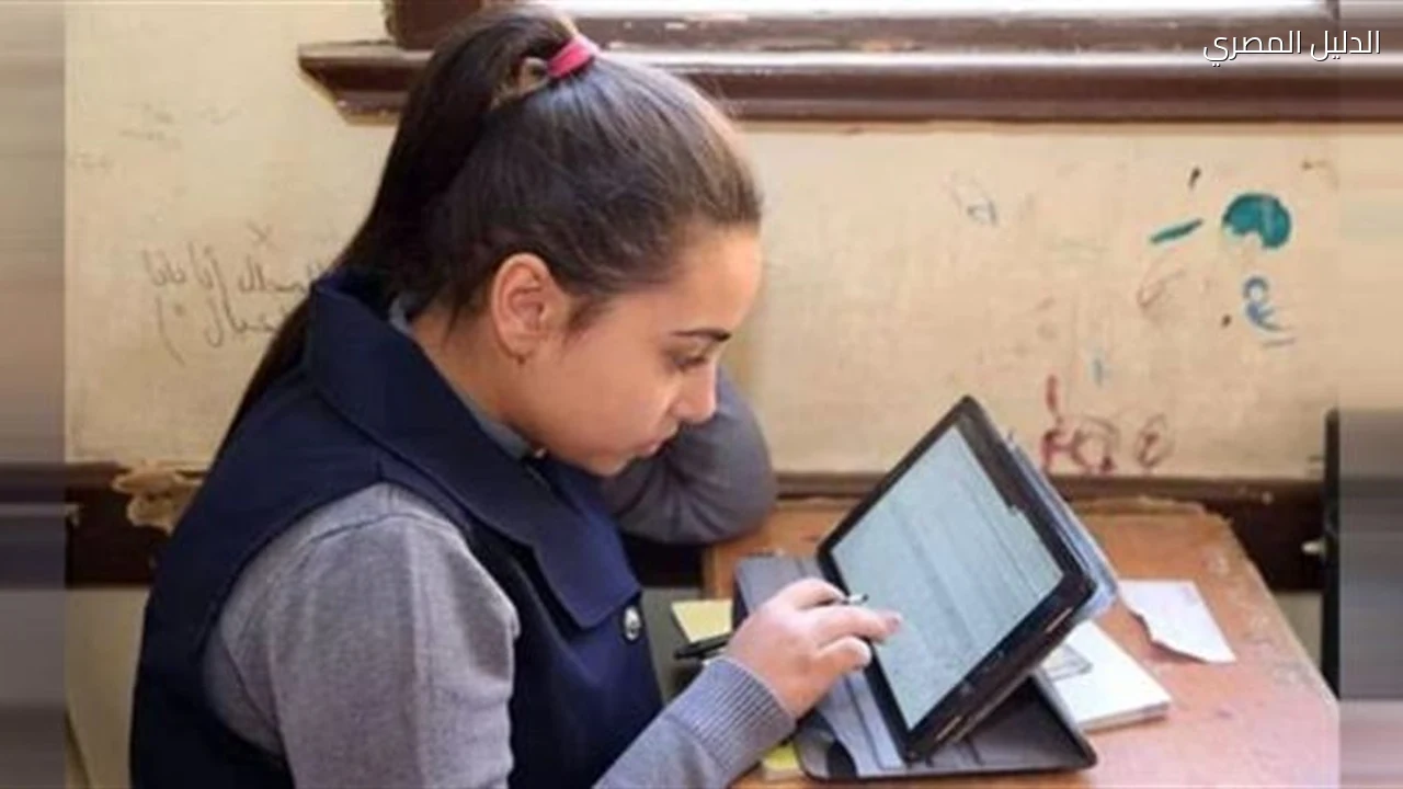 التعليم تكشف الفئات المستهدفة باستلام أجهزة التابلت