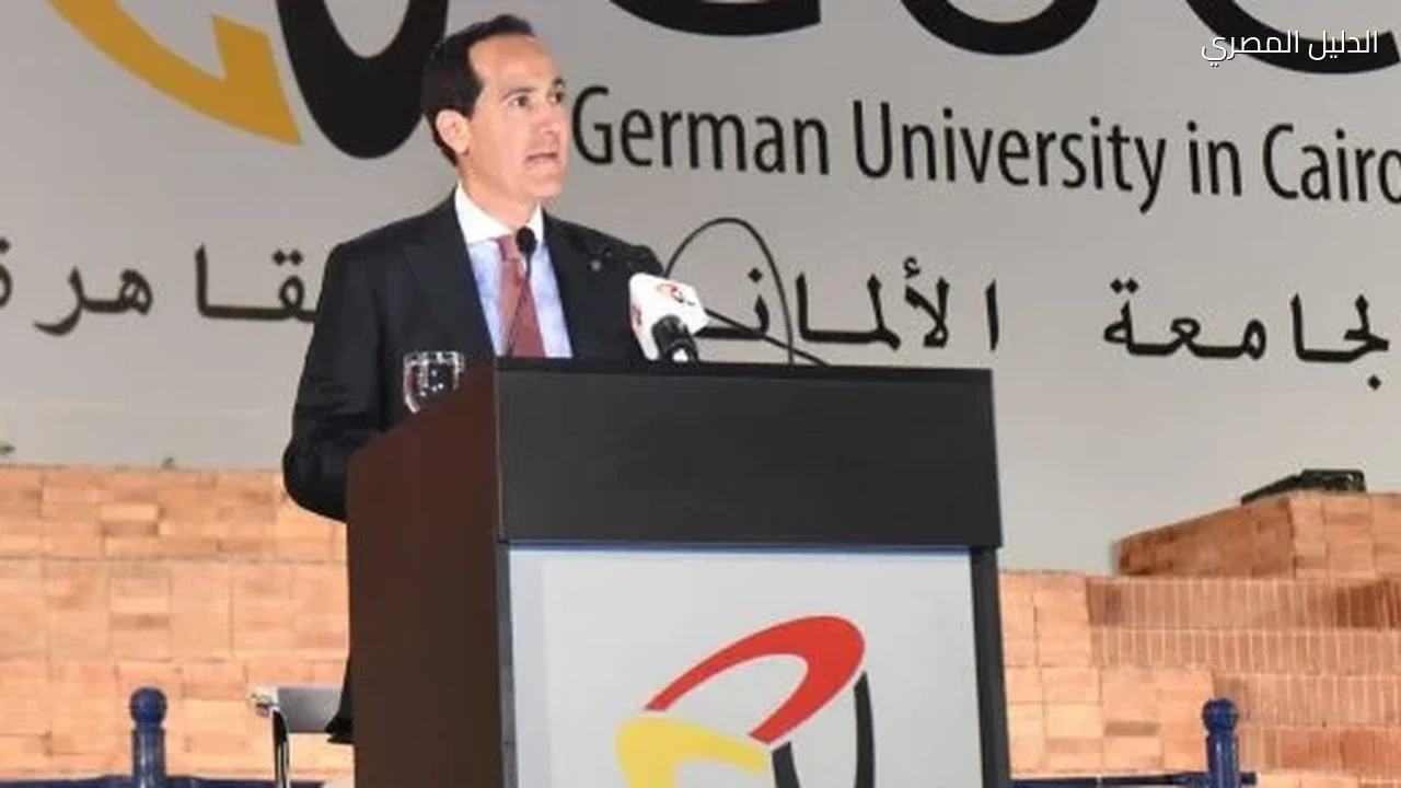 الرئيس التنفيذي لهيئة الاستثمار يشارك في حفل تخرج دفعة جديدة