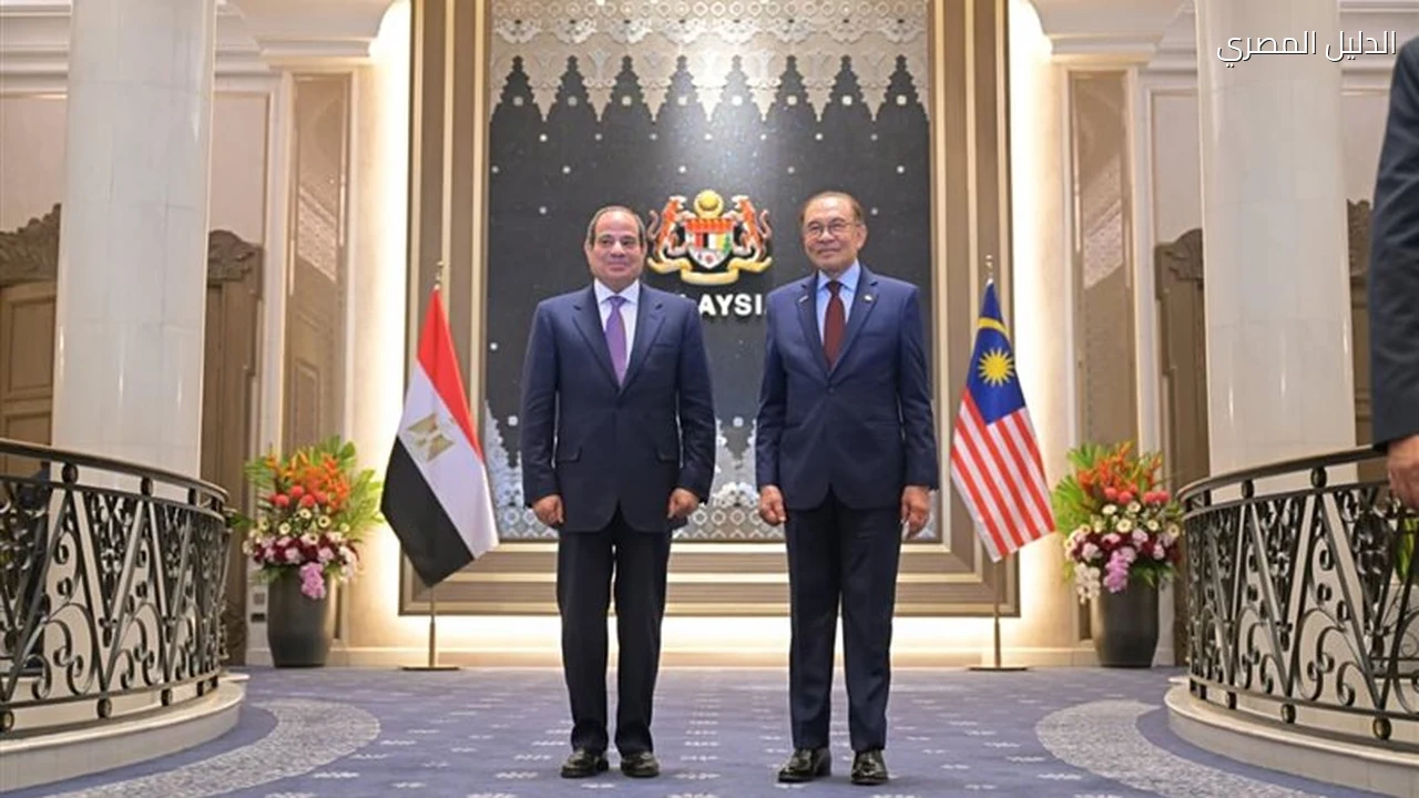 السيسي يبحث مع رئيس وزراء ماليزيا تعزيز العلاقات