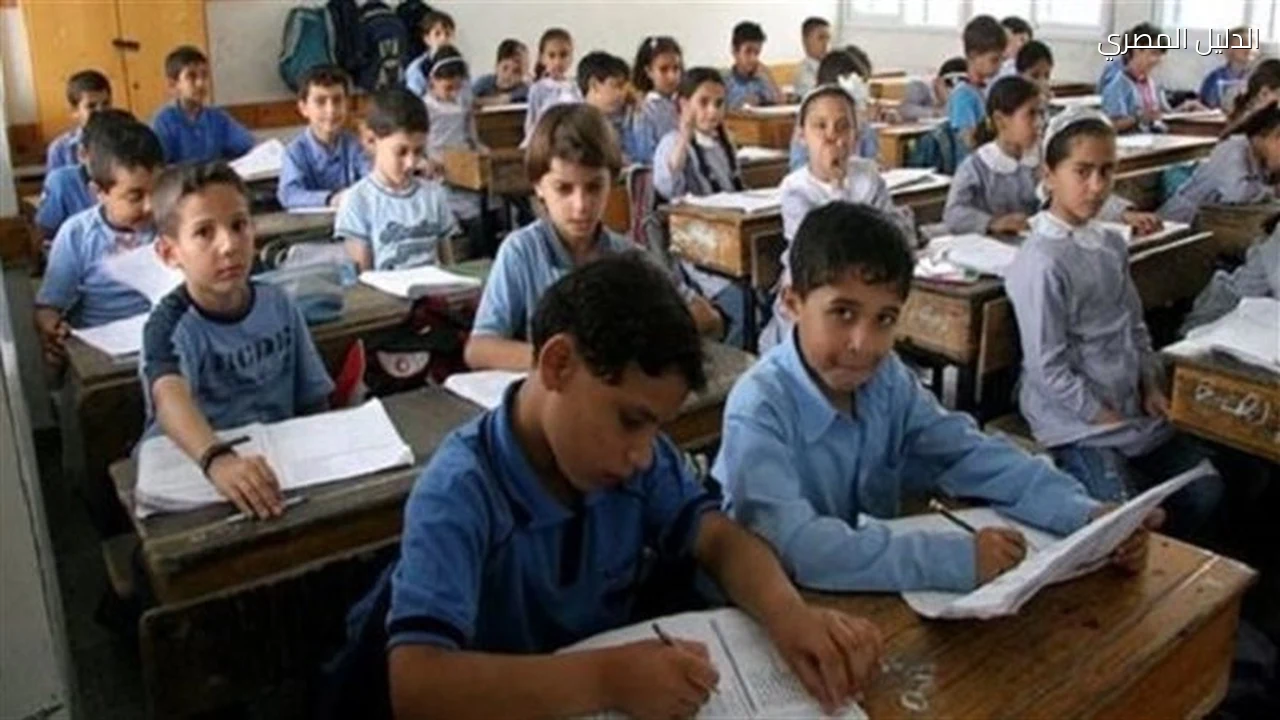 امتحانات شهر أكتوبر لطلاب صفوف النقل تبدأ الأحد