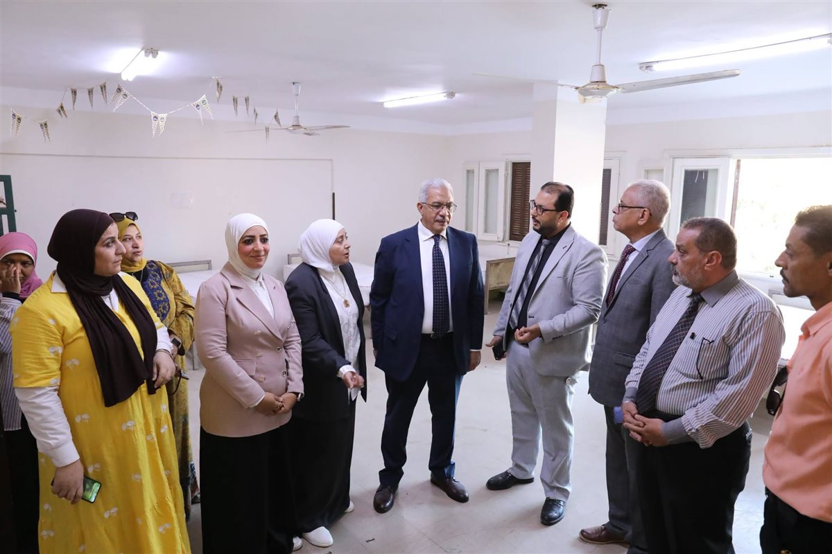 رئيس جامعة الأزهر يفتتح مبنى أبي بكر الصديق بالمدينة الجامعية للطالبات