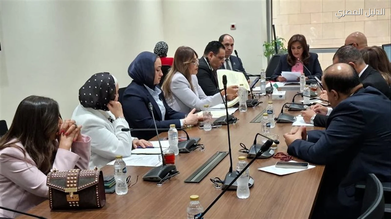 سياحة النواب تناقش خطة عملها بقطاع الطيران