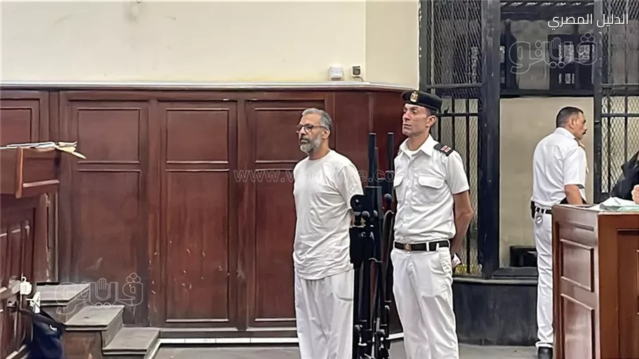 محمد طاهر يواجه محاكمة بيت فاطم وتعويض مليون جنيه