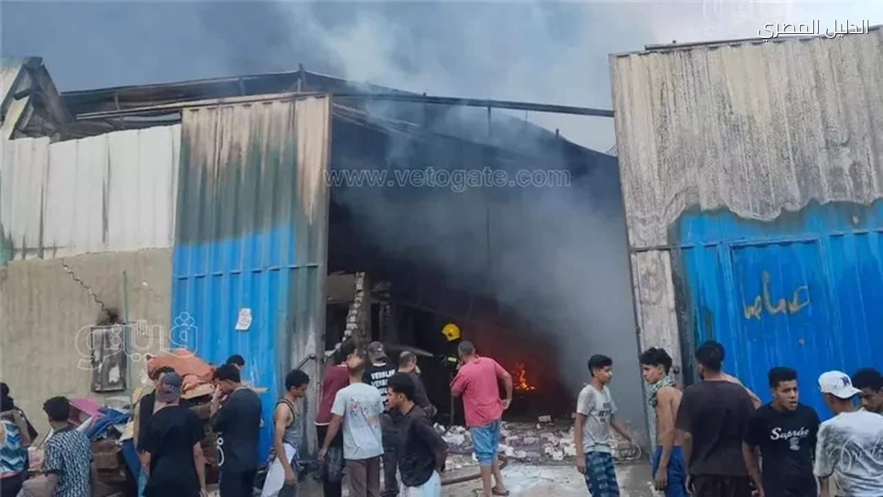حريق هنجرين في شارع مؤسسة الزكاة بالمرج