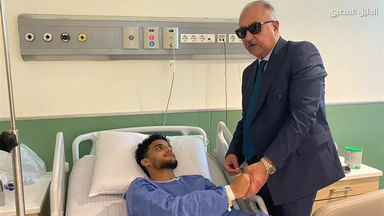 البنك الأهلي يطمئن على أسامة فيصل بعد جراحة الركبة