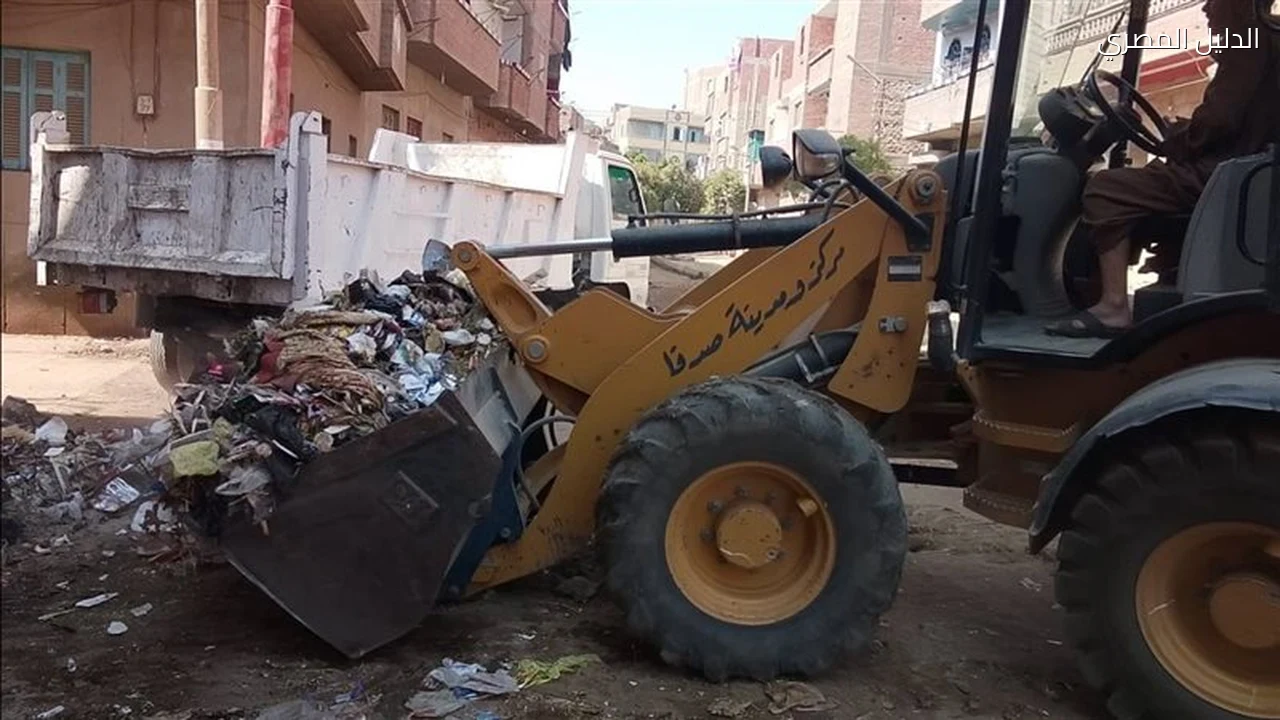 رفع 94 طنا من المخلفات والأتربة بحملات أسيوط