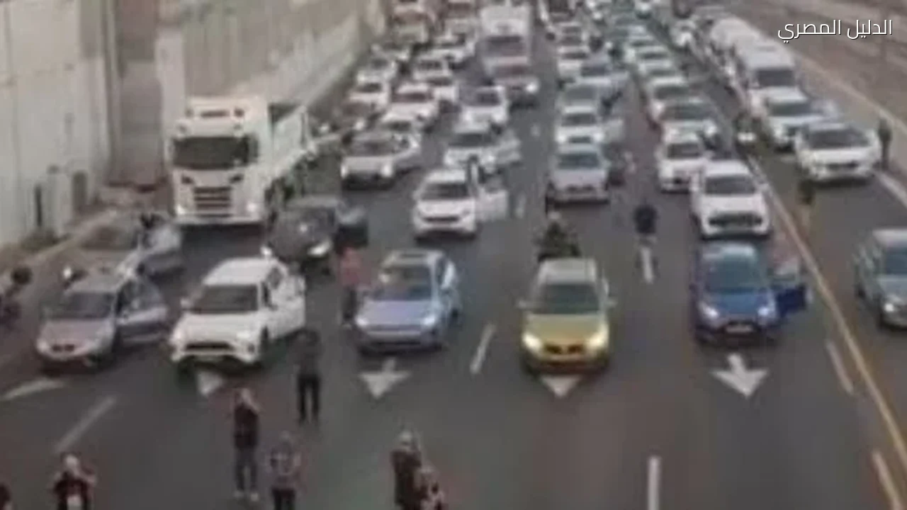 صافرة حداد ودقيقة صمت فى شوارع تل أبيب إحياء لذكرى أحداث 7 أكتوبر