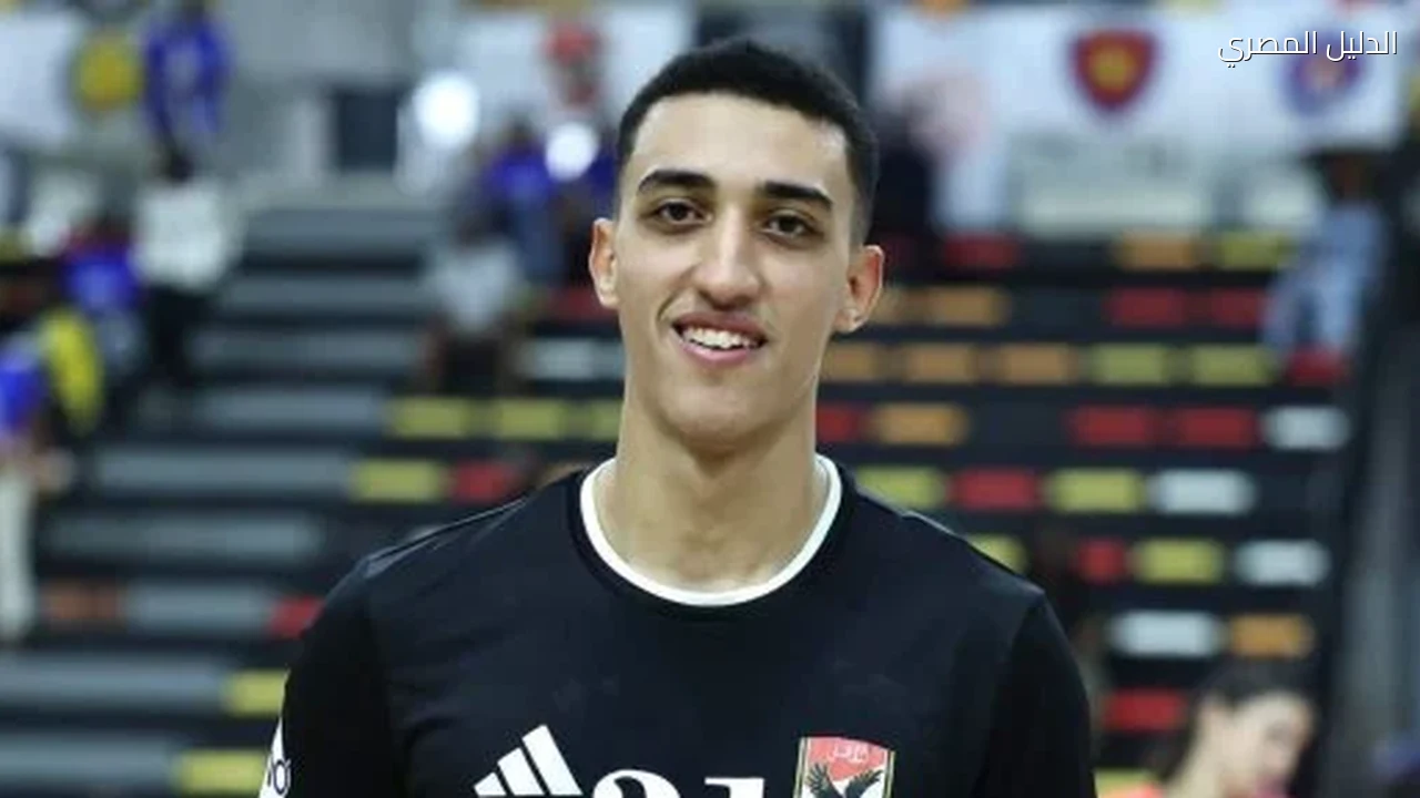 عبد الرحمن نبيل أفضل لاعب في مباراة الأهلى وفلاورز البنينى
