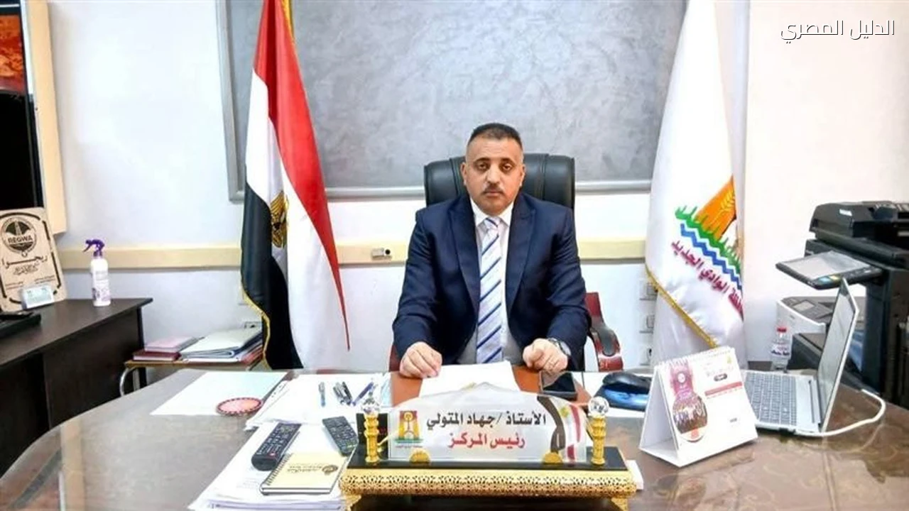 فسخ تعاقد 8 محلات بحي 25 يناير في الخارجة