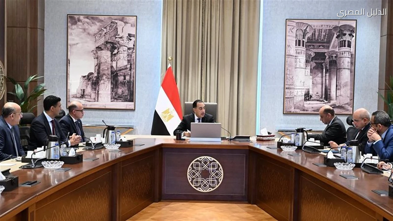 مدبولي يناقش تحديات المستثمرين ومستقبل الصناعة قبل منتدى مصر 2026