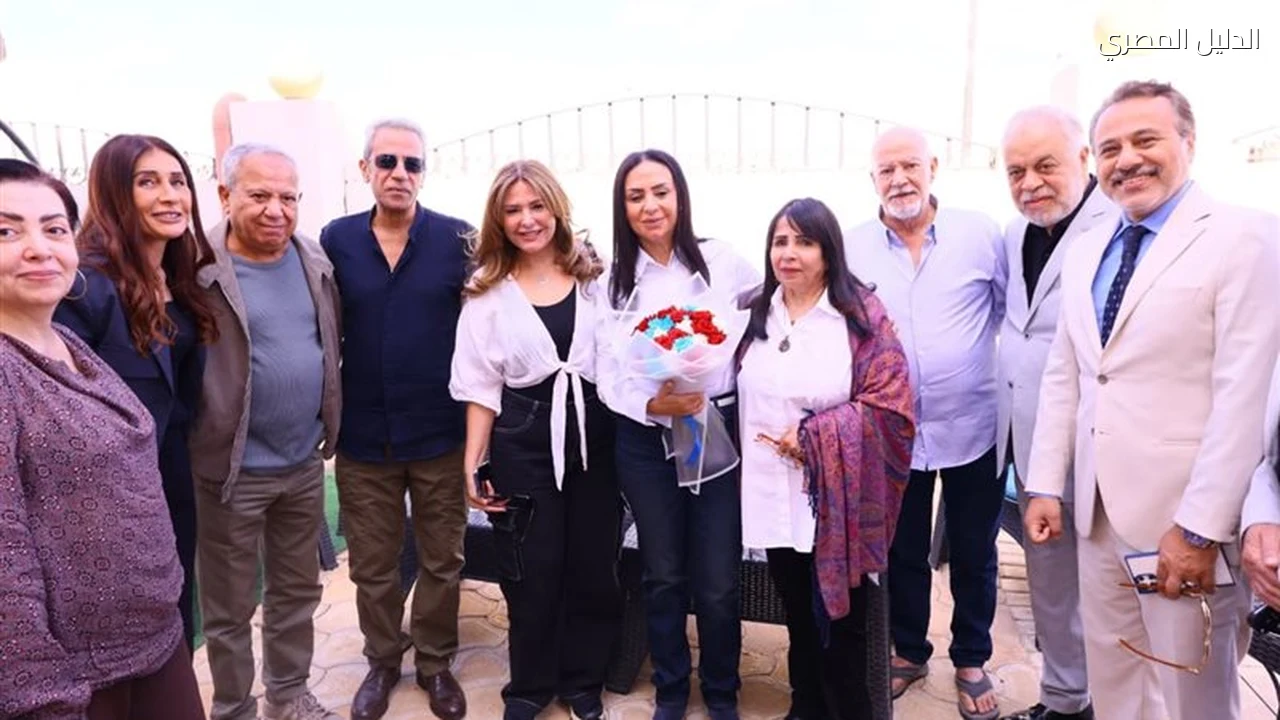 مايا مرسي تتفقد دار كبار الفنانين بأكتوبر