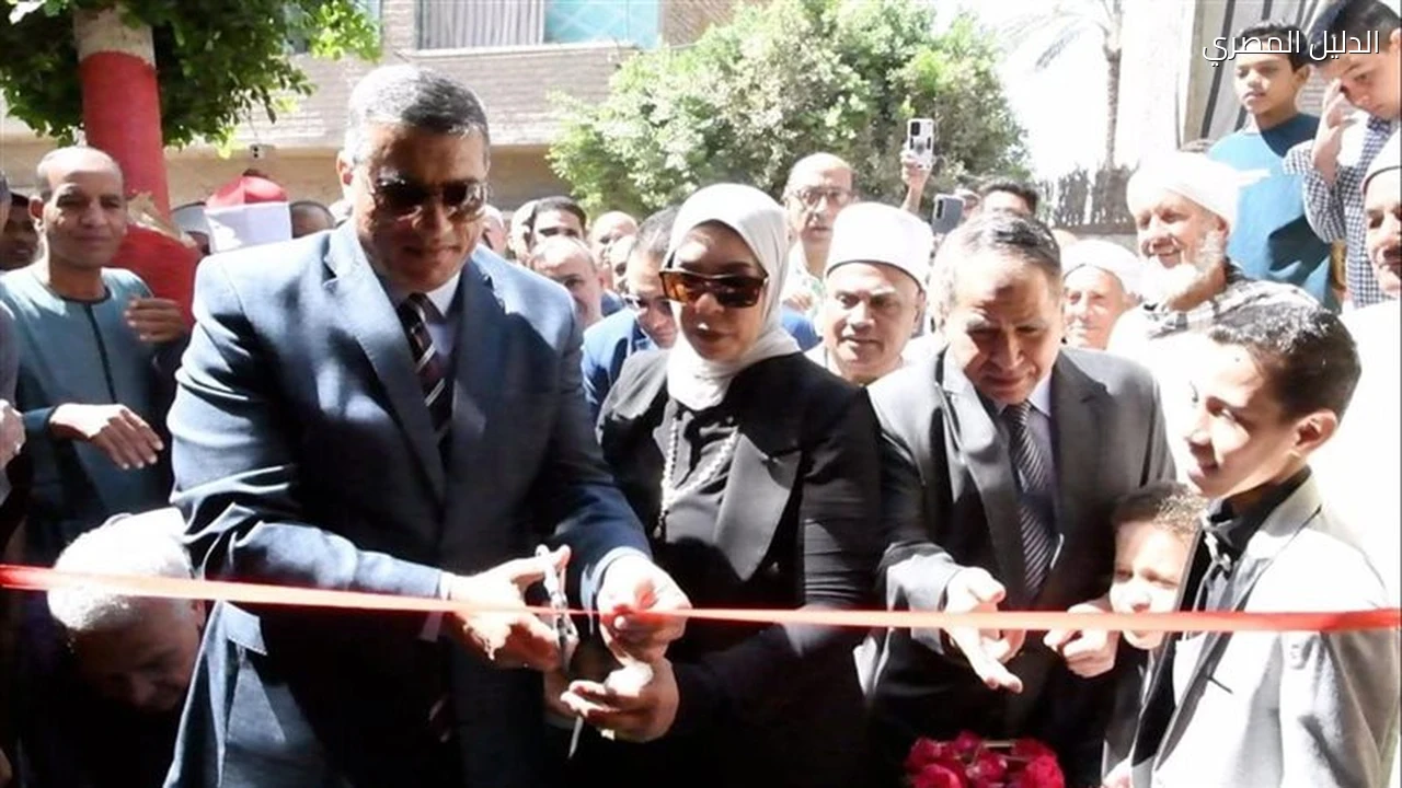 محافظ قنا يحضر خطبة الجمعة عن دروس نصر أكتوبر