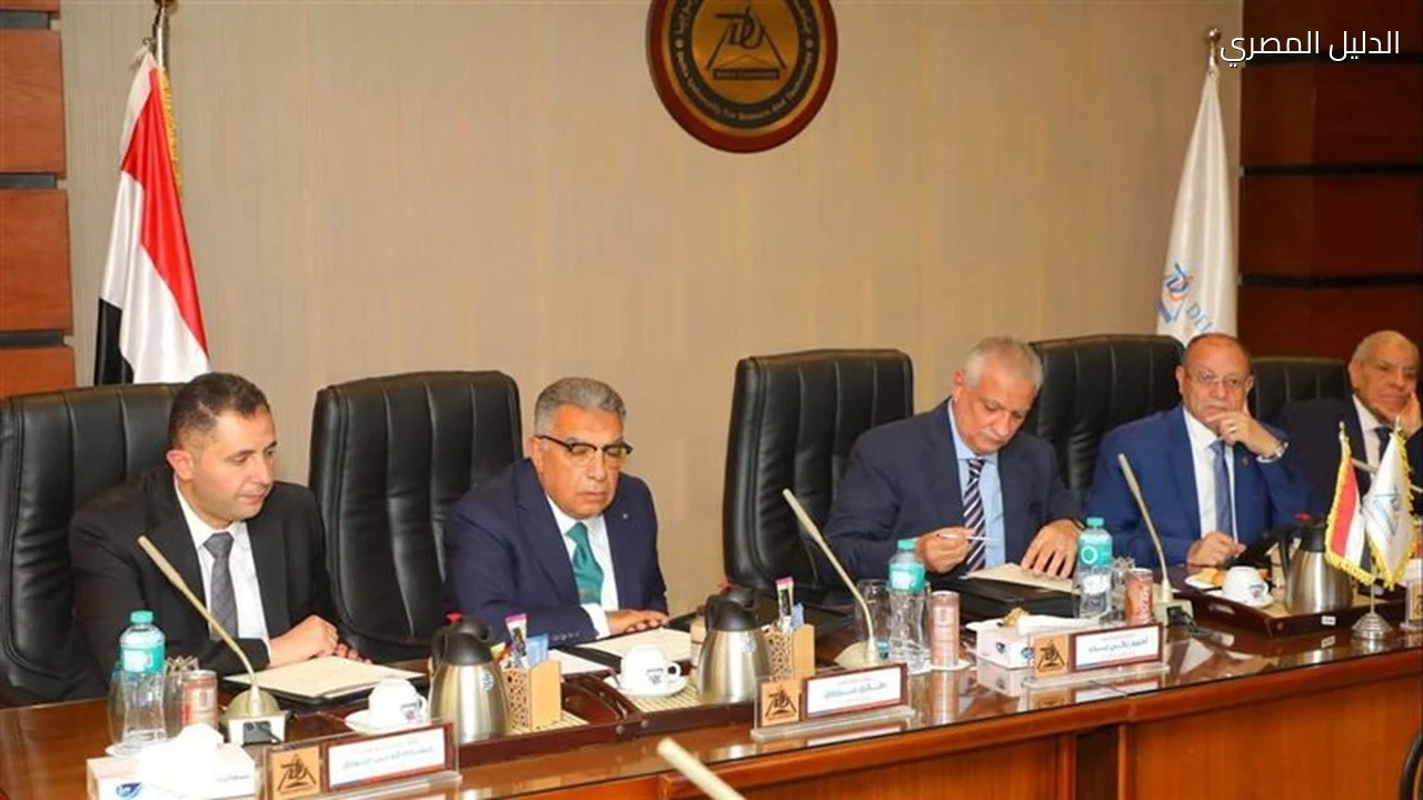 محافظا دمياط والدقهلية يتفقدان المستشفى التعليمي بجامعة الدلتا
