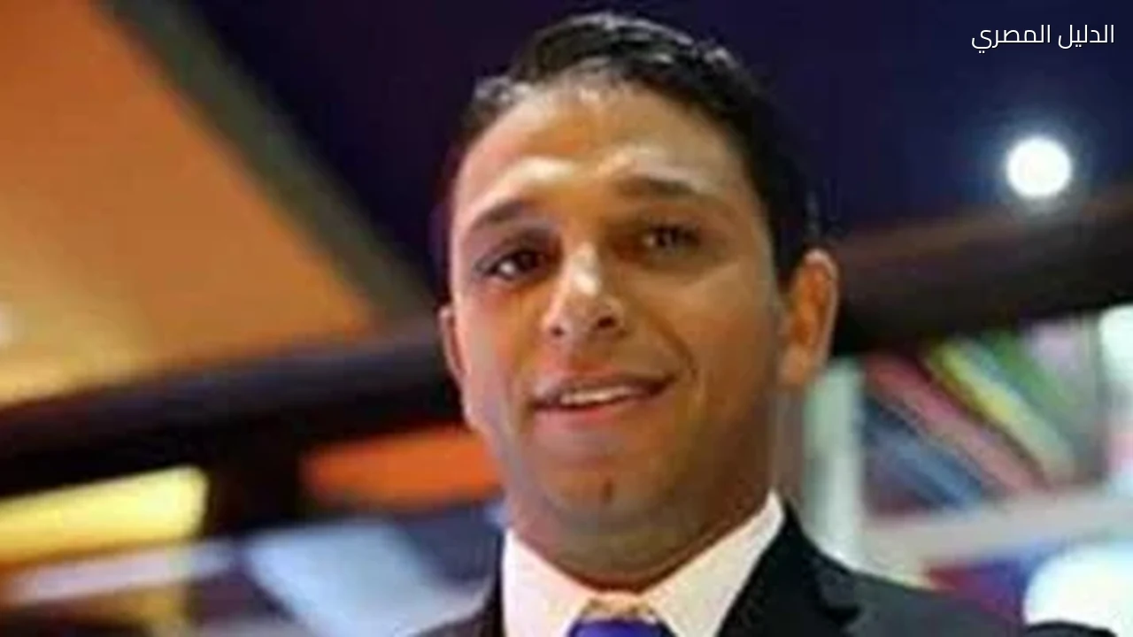 محمد فاروق يحتفل بعيد ميلاده الـ48
