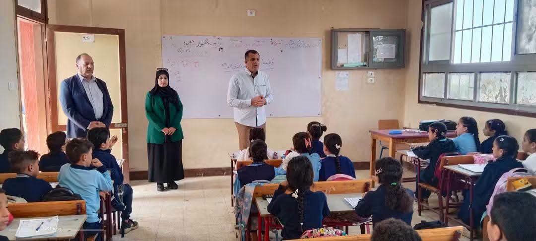 مدير تعليم دمياط يتفقد امتحانات شهر اكتوبر بمدرسة شهداء البصارطة