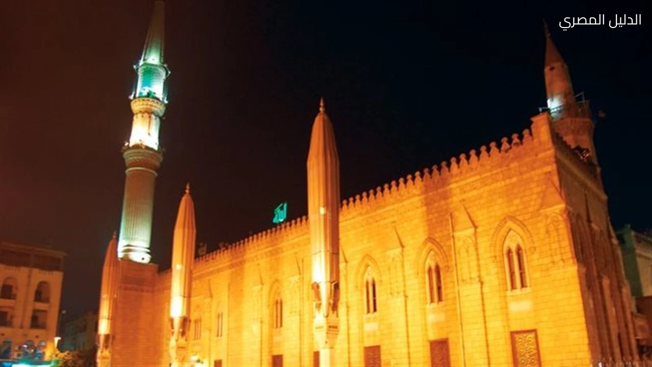 موعد أذان العشاء اليوم الإثنين 12 10 2026 في القاهرة والمحافظات
