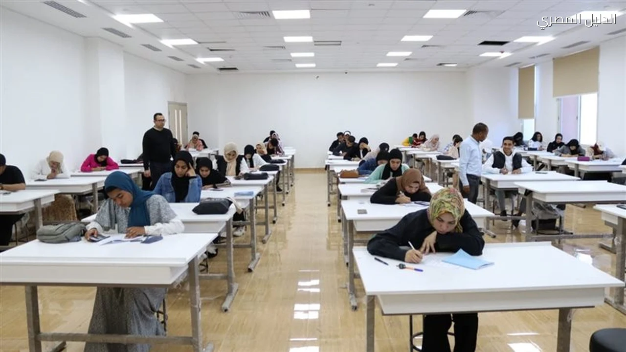 موعد امتحانات الميدتيرم بالجامعات وخريطة العام الدراسي