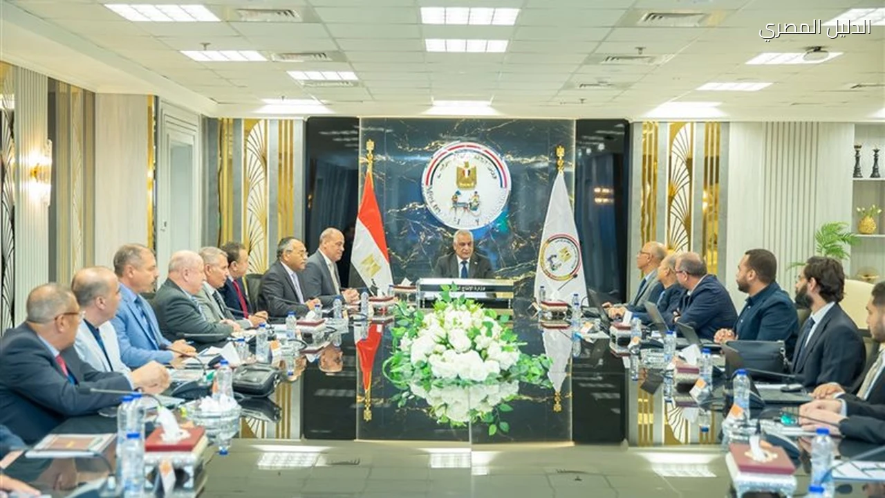الإنتاج الحربي يتابع الموقف التنفيذي لمشروعات حياة كريمة