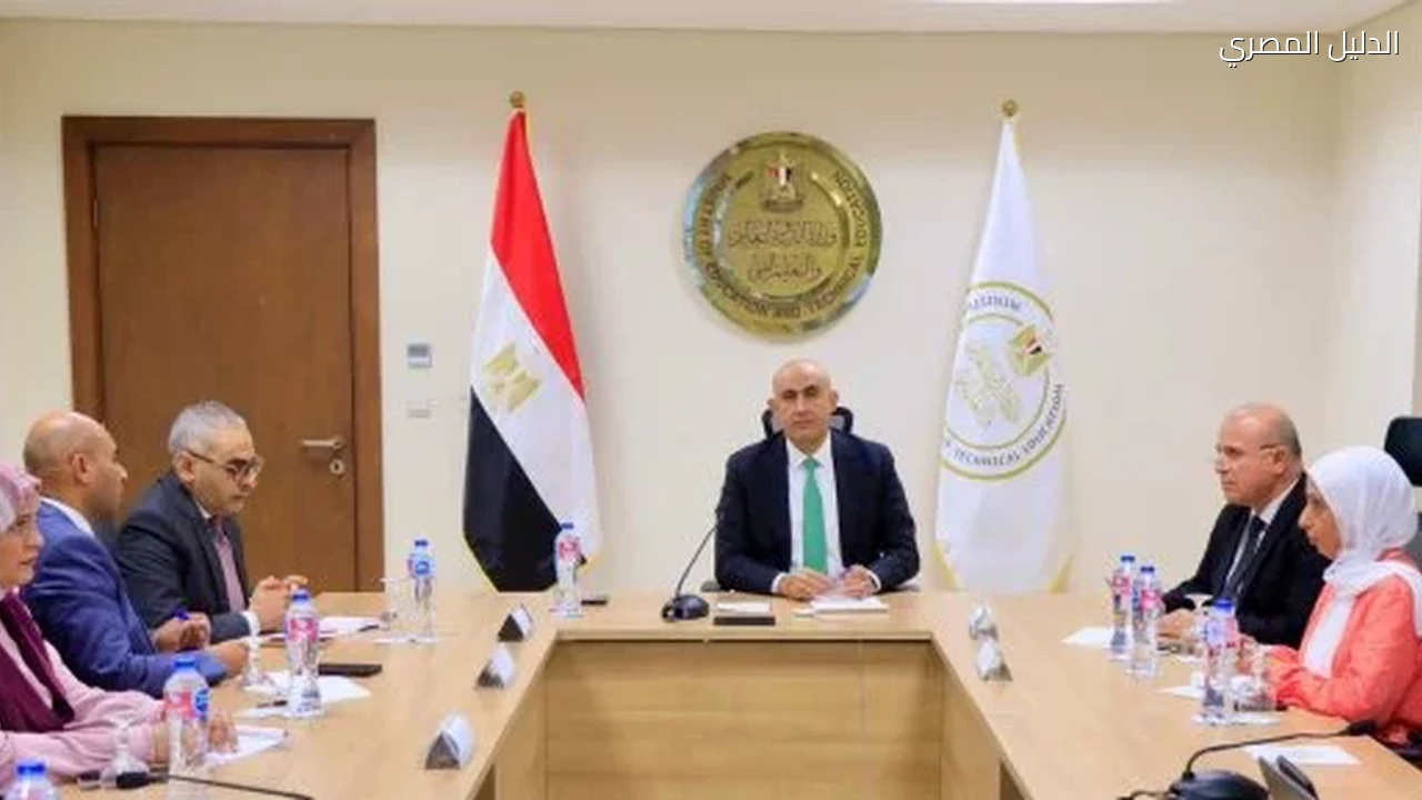 وزير التعليم يوجه بالاستعداد لامتحان الشهر والقضاء على الفترة المسائية