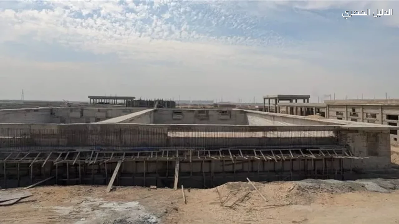 وزيرة الإسكان تتابع مشروعات الصرف الصحي بالجيزة