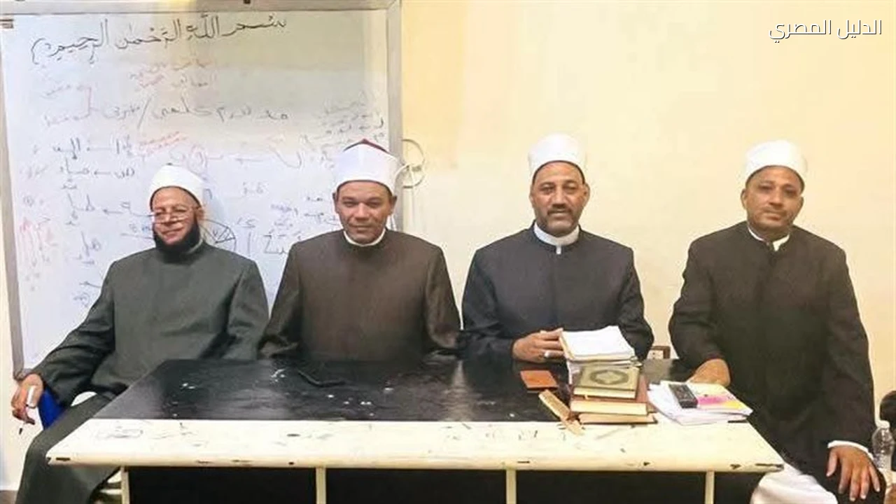 وكيل أوقاف البحر الأحمر يشهد انطلاق الدراسة بالمركز الثقافي بالغردقة