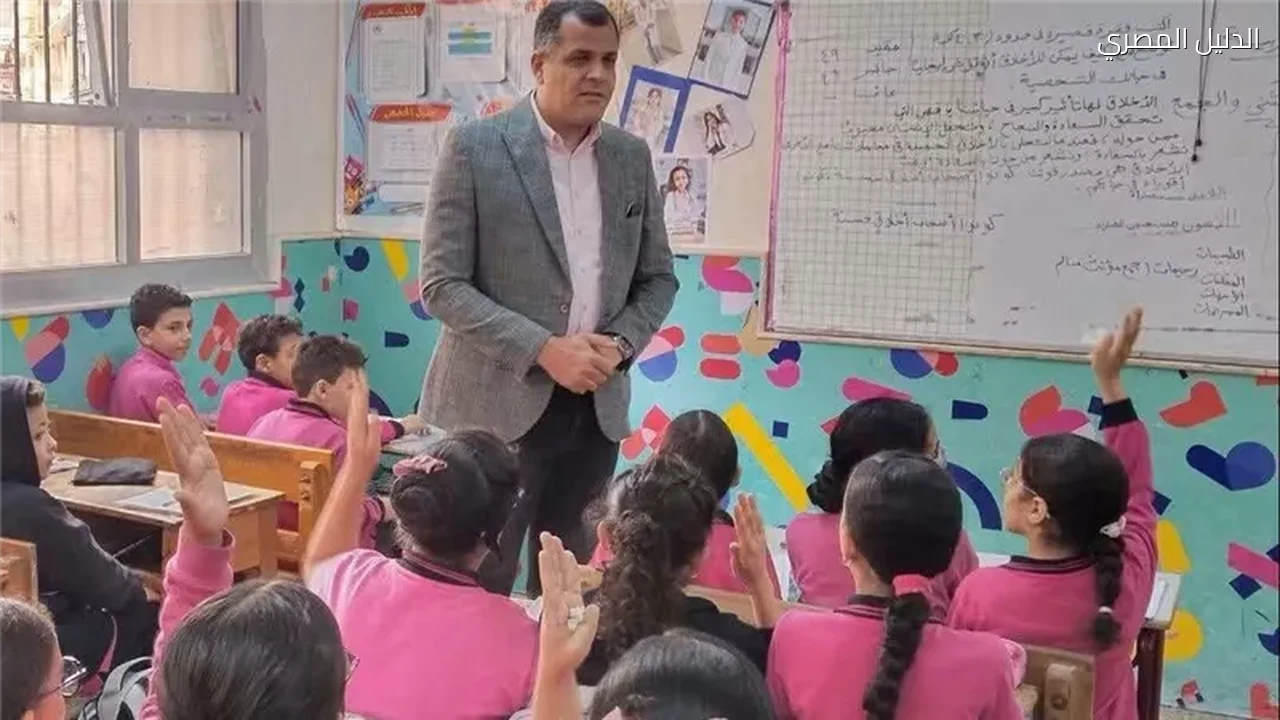 التعليم بدمياط يتفقد امتحانات أكتوبر بمدرسة اللغات الرسمية