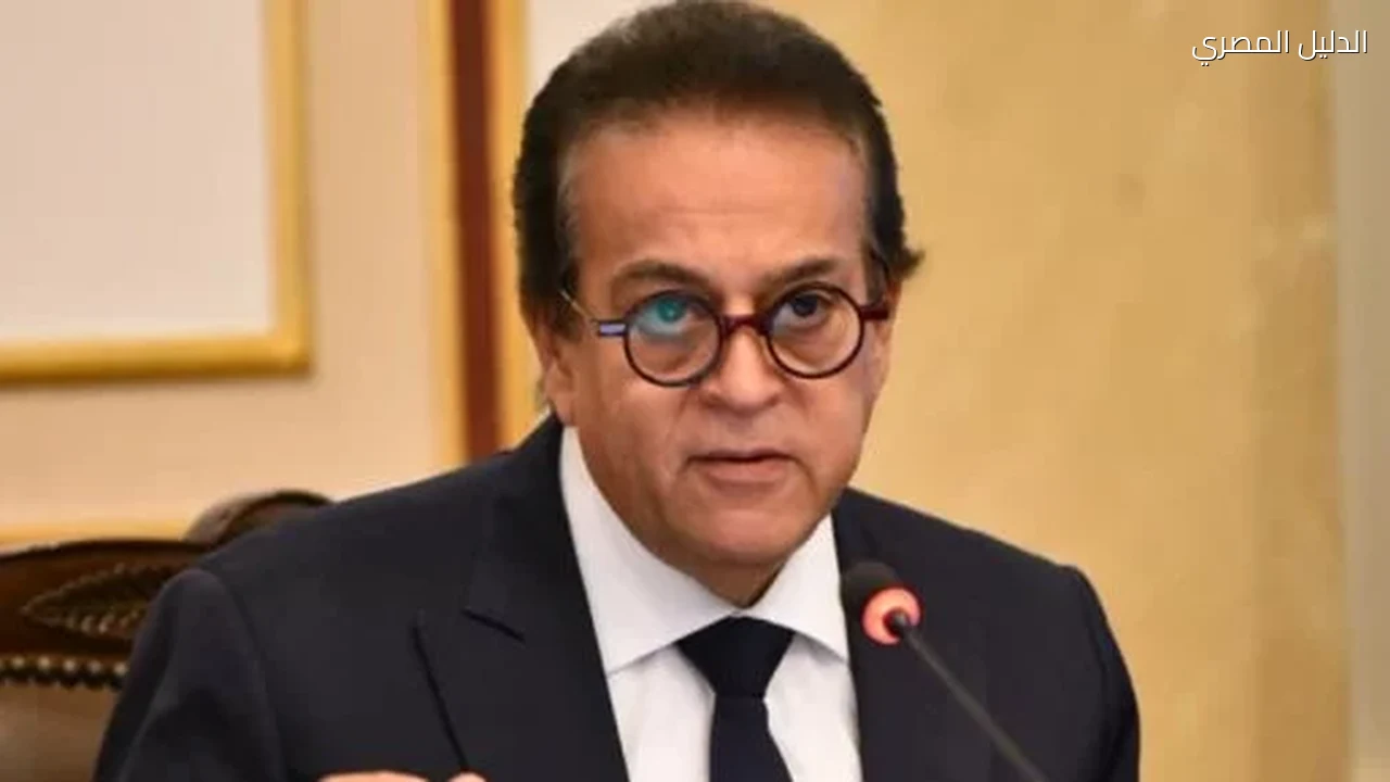 وزير الصحة يعقد اجتماعا لمتابعة معدلات الإنجاز فى مشروع التأمين الصحى الشامل