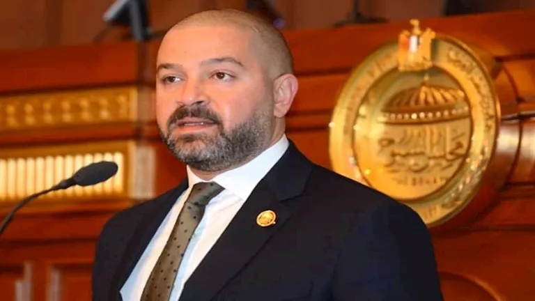 أحمد دياب يكشف تفاصيل الدوري المصري في الموسم الجديد خلال مؤتمر للراعي