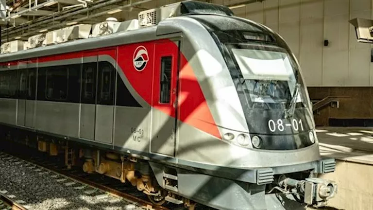 الحكومة تعلن عن تغيير مواعيد تشغيل القطار الكهربائي الخفيف خلال عيد الأضحى