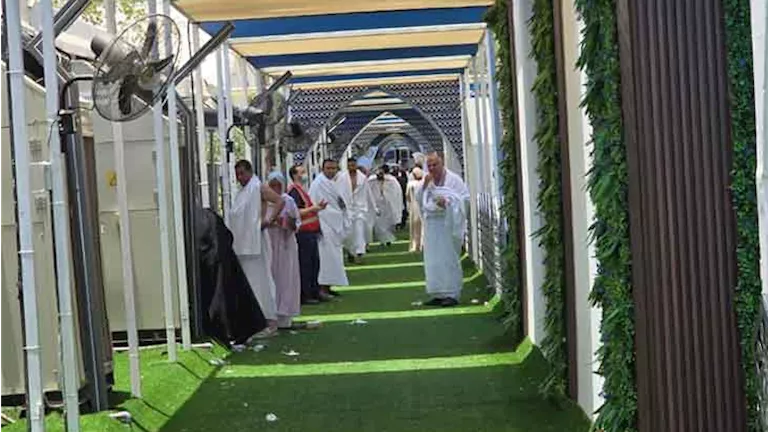 استقرار تام في مخيمات عرفات خلال موسم الحج وفق بيان رئيس بعثة الحج السياحي