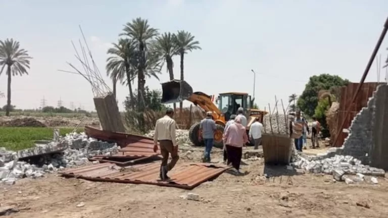 الحكومة تتخذ إجراءات عاجلة ضد 56 حالة تعدٍ في مراكز الجيزة
