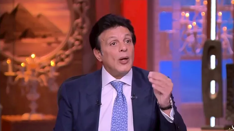 حمودة يكشف: صفوت الشريف كان الخيار الأول لخلافة مبارك بدلاً من جمال