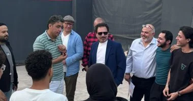 رئيس المهرجان القومي للمسرح يستعرض استعدادات عرض “فتاة المترو”