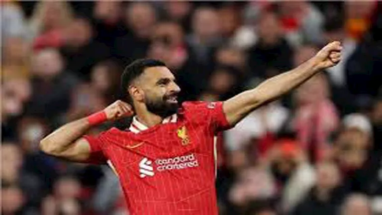 صلاح يتلقى إشادة نجوم ليفربول بعد تألقه في المباراة