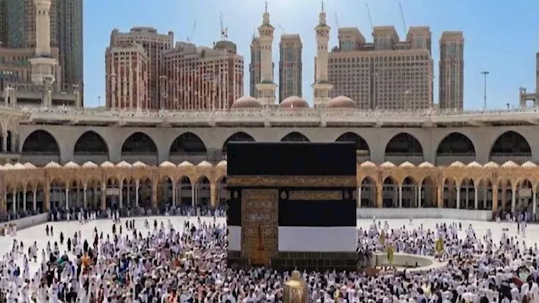 ظاهرة فلكية نادرة تظهر في الكعبة خلال عيد الأضحى 2026