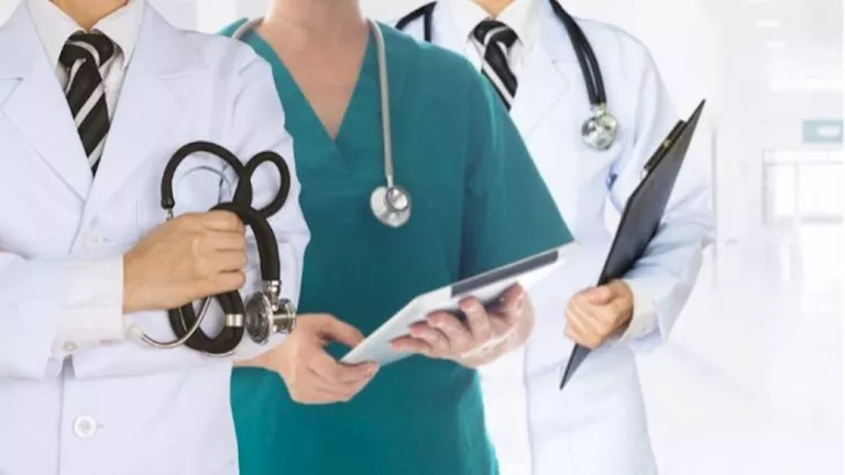 وزارة الصحة توضح موقفها من زيادة تسعيرة كشف الأطباء بنسبة 25%
