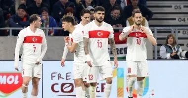 جولر يتصدر قائمة منتخب تركيا في كأس العالم 2026