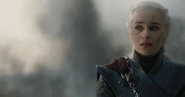إميليا كلارك تكشف عن تفاصيل أجرها في Game of Thrones وتعتبر الأرقام مبالغًا فيها