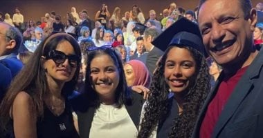 احتفال ابنة شيرين عبد الوهاب بتخرجها في المدرسة بحضور والدها وزينة