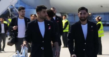سر ارتداء منتخب إيران شارات تحمل رقم 168 عند وصولهم إلى المكسيك