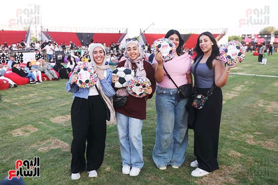 أجواء احتفالية ضخمة فى Egyptian Fan Zone بالعاصمة الجديدة (2) أجواء احتفالية ضخمة فى Egyptian Fan Zone بالعاصمة الجديدة (2)