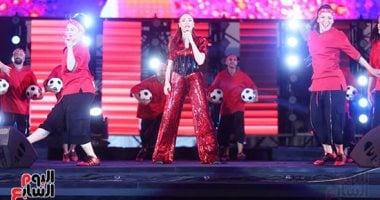 كارولينا كرم تطلق فقرتها الغنائية في Egyptian Fan Zone بالعاصمة الجديدة