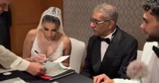الفنان سيد رجب يحتفل بزفاف ابنه الفنان سيد رجب يحتفل بزفاف ابنه