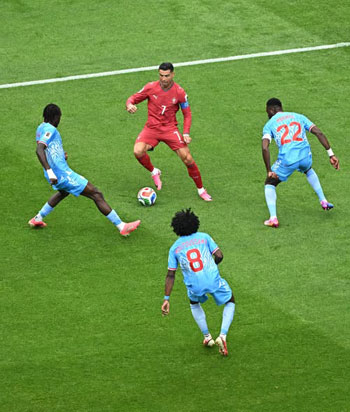 رونالد خلال المباراة رونالد خلال المباراة