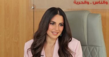 درة تتألق في السينما الجديدة بين الرومانسية ودفاعها عن قضايا المرأة