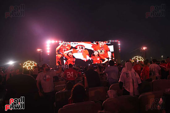 احتفالات جنونية بالهدف